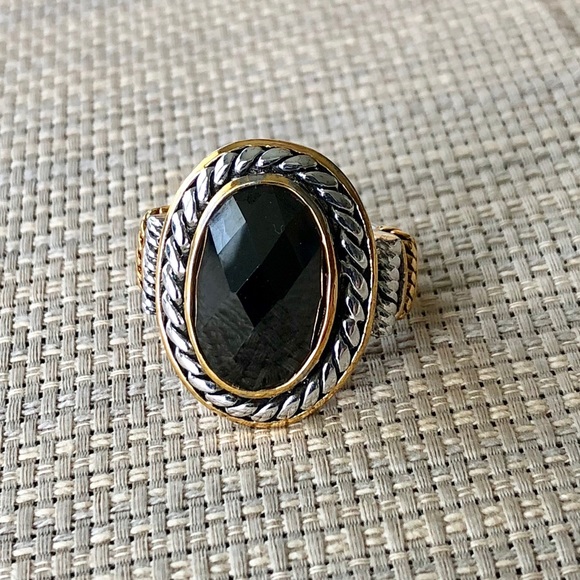 Jewelry - Faceted Black Stone Rope Lined Silver Ring